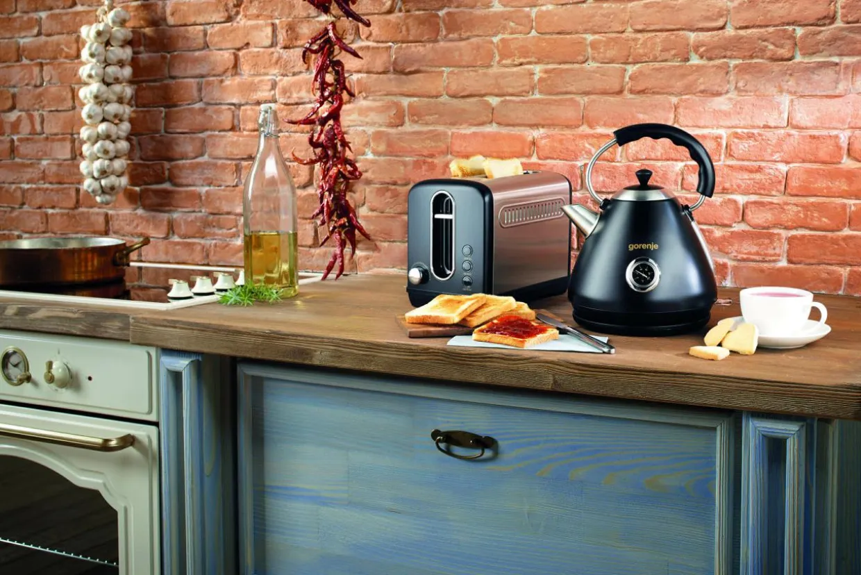 Czajnik elektryczny GORENJE CLASSICO czarny K17CLBK