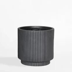 Donica ryflowana 24x24x24 cm czarna