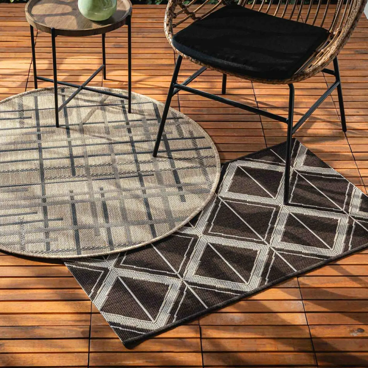 Dywanik geometryczny antracytowy JUTA 50x80 cm