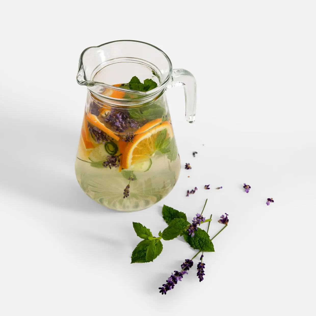 Dzbanek z pokrywką 1,2 l