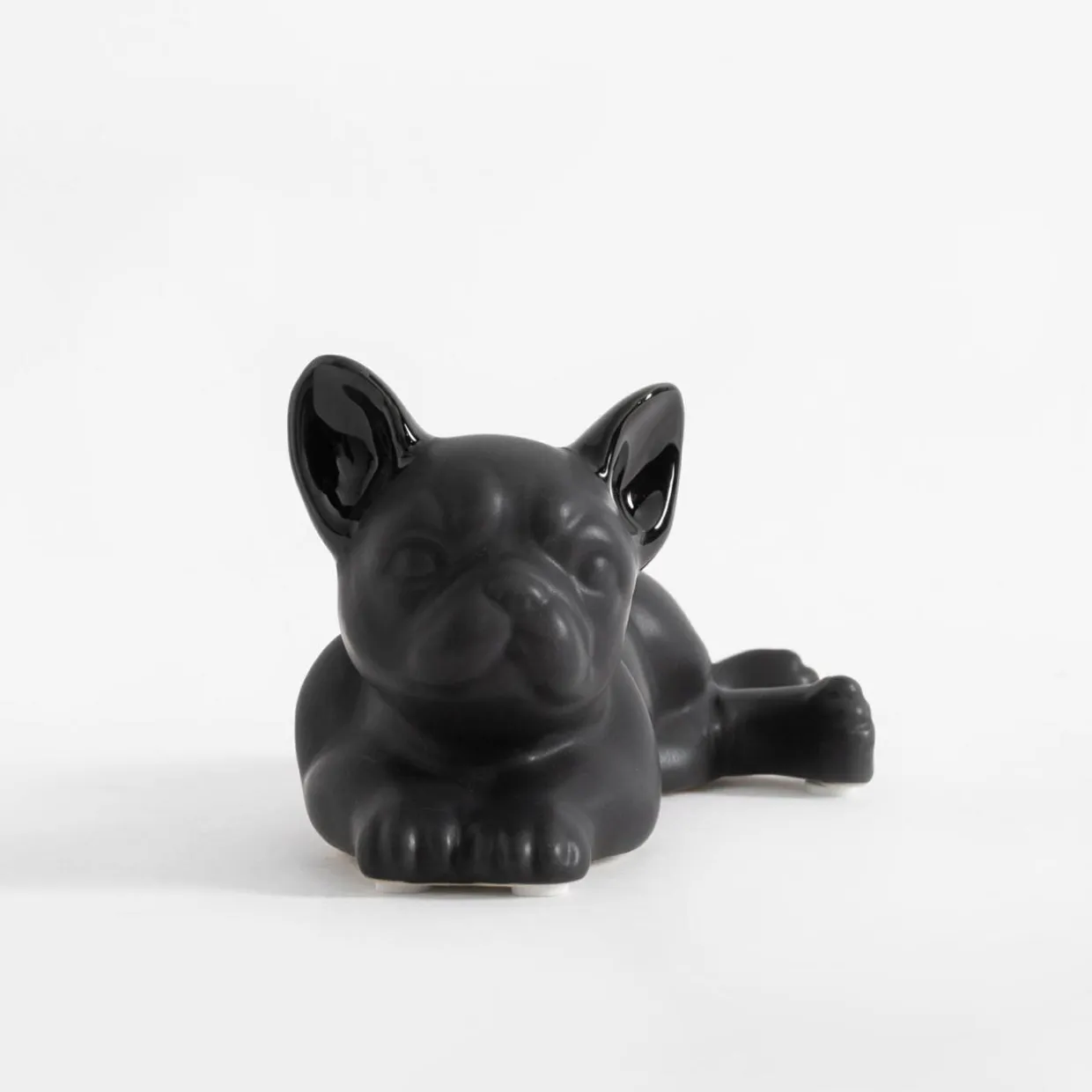 Figurka dekoracyjna czarna PIES 10 cm