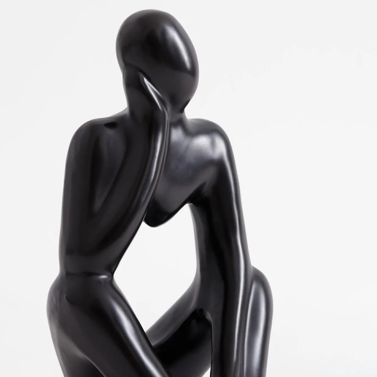 Figurka dekoracyjna czarna MYŚLĄCY CZŁOWIEK 19 cm