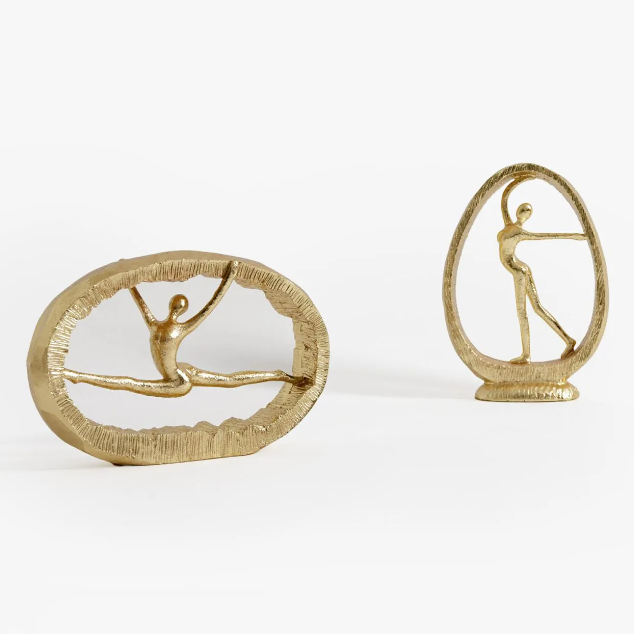 Figurka dekoracyjna złota GIMNASTYCZKA 16 cm