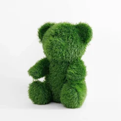 Figurka do ogrodu, miś, sztuczna trawa, 50 cm