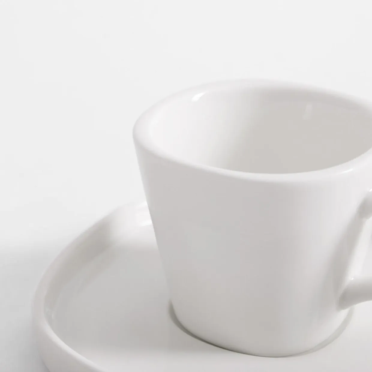 Filiżanka ze spodkiem CARRE 70 ml