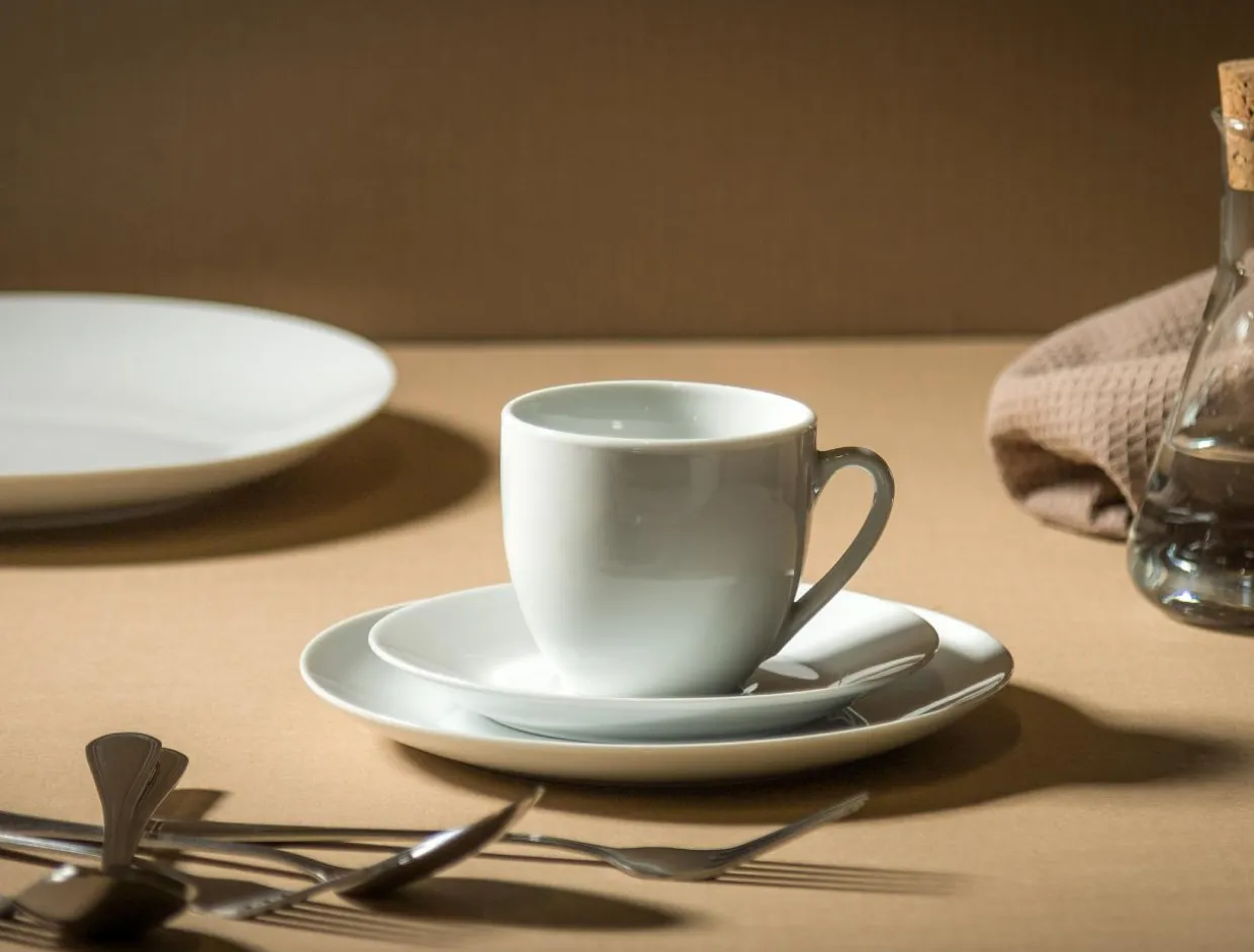 Filiżanka ze spodkiem porcelanowa RONDO 250 ml