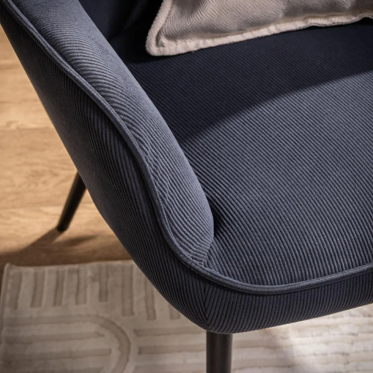 Fotel wypoczynkowy granatowy JAZAN