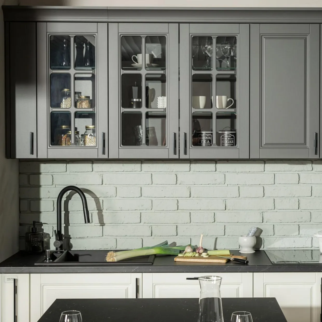 Front drzwi HAMPTON 50x98 cm onyx szary