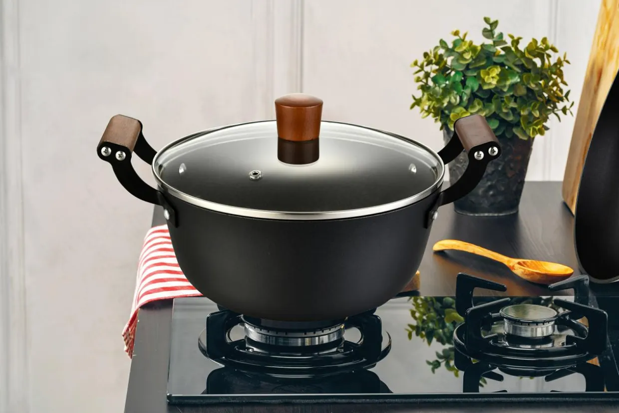 Garnek żeliwny czarny FERRO 2,4 l