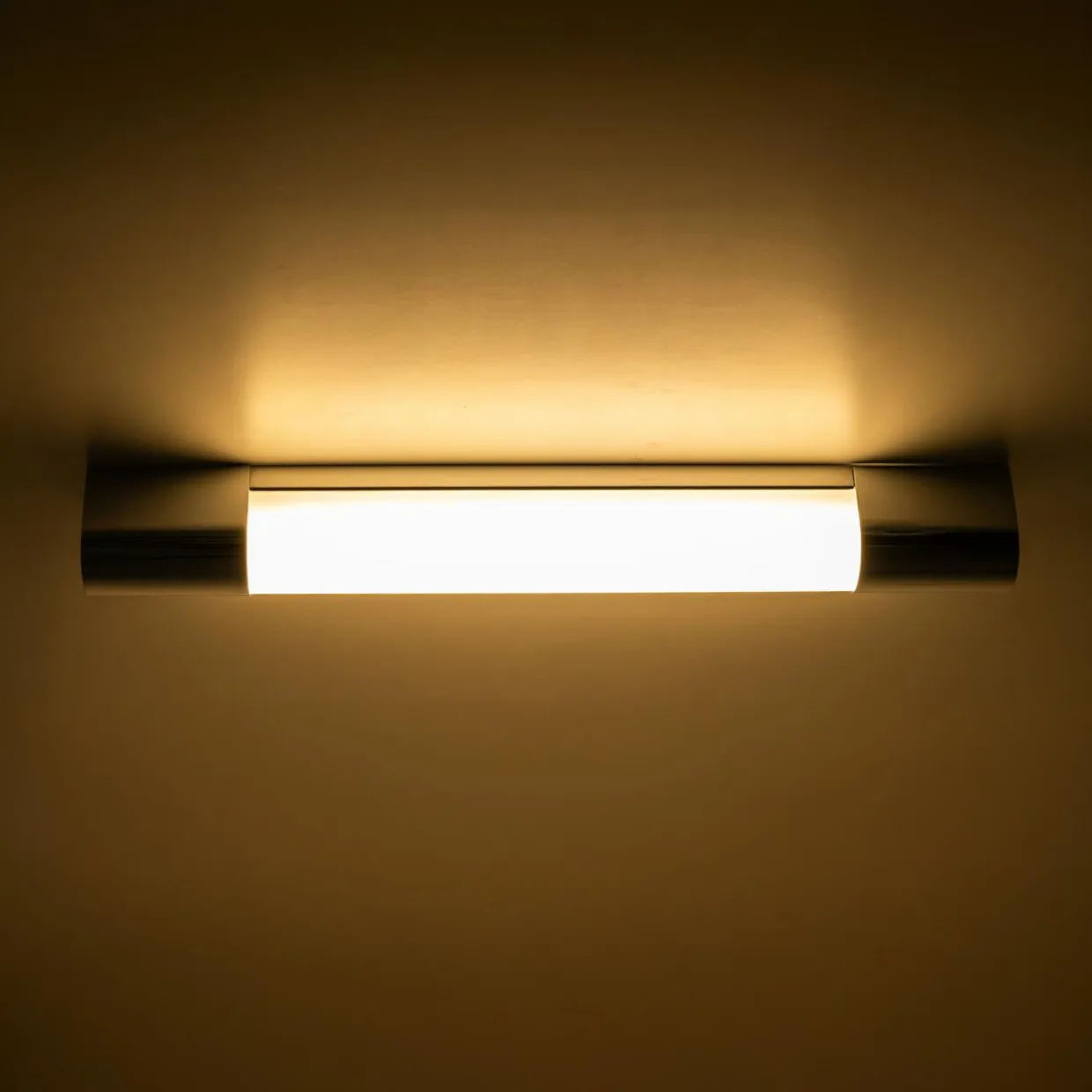 Kinkiet łazienkowy LED IP44 chrom PARKS 40,2 cm