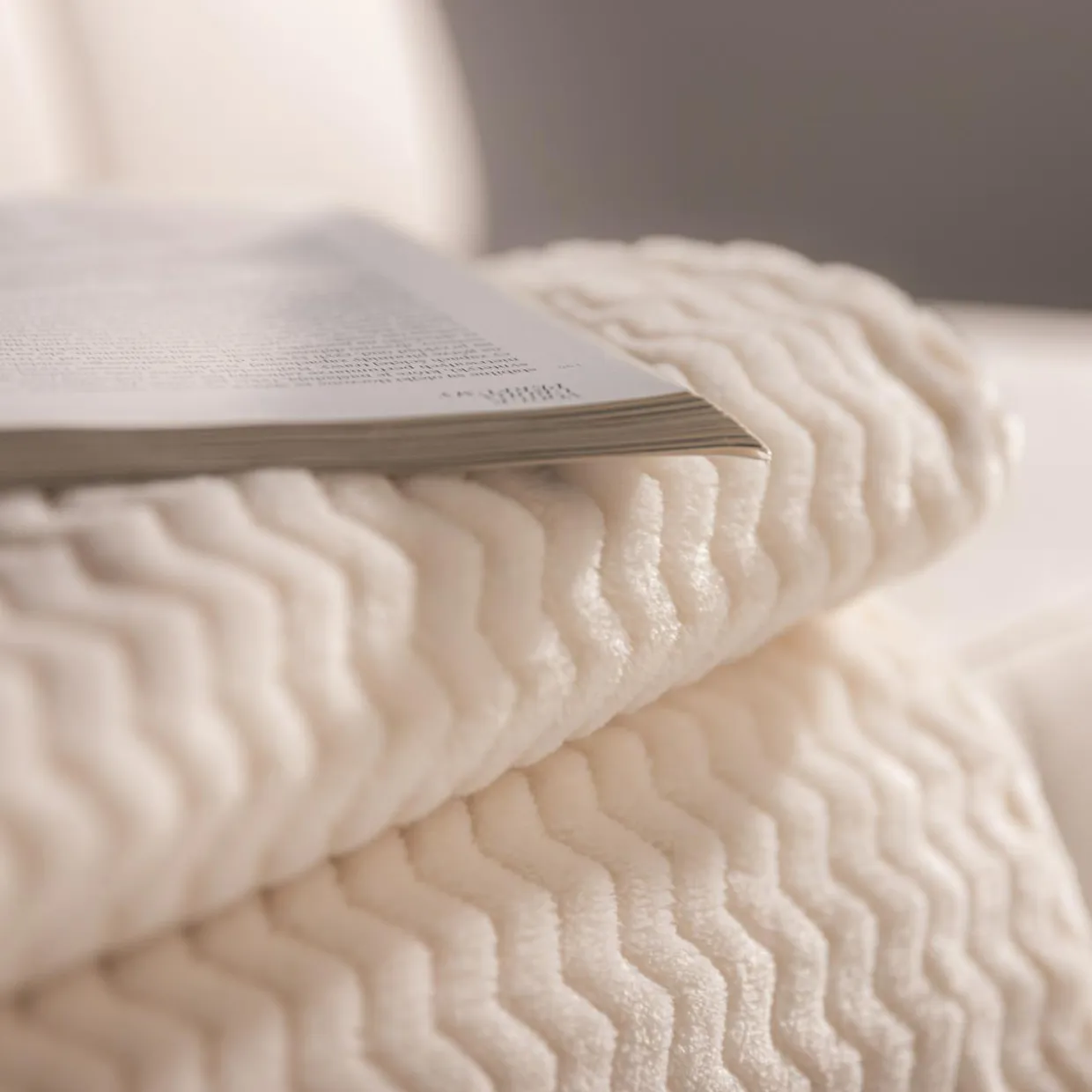 Koc VIVIO CREAM 130x160 cm