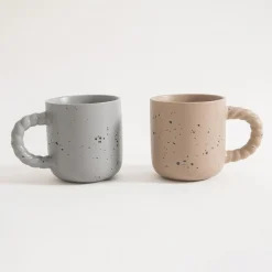 Kubek ceramiczny beżowy 520 ml