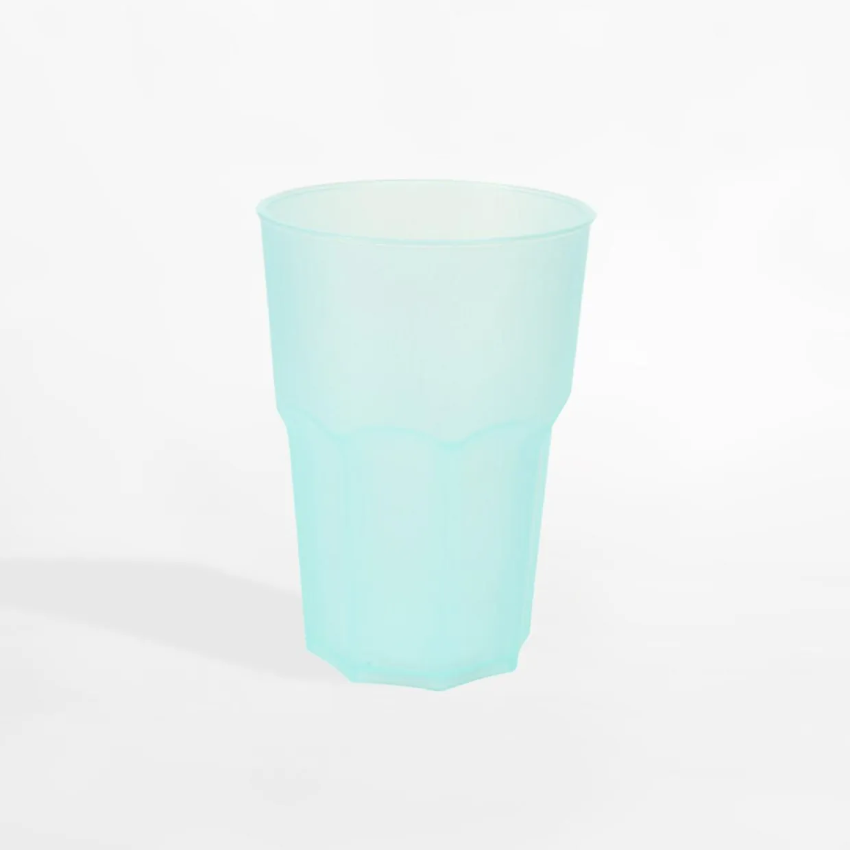 Kubek plastikowy 480 ml MIX