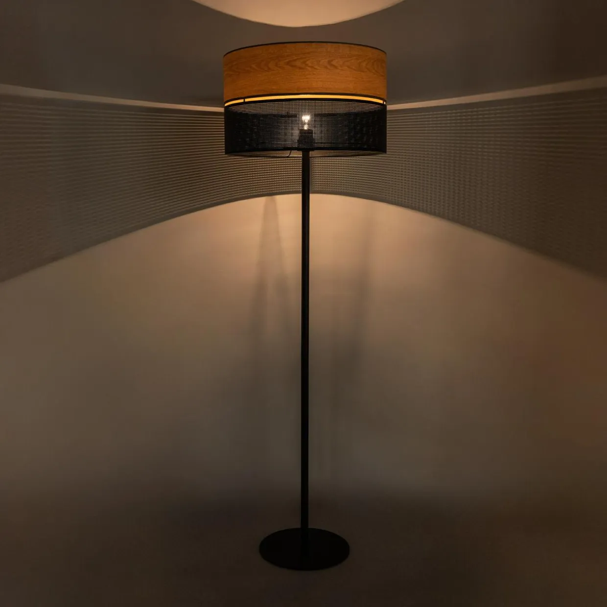 Lampa podłogowa boho z abażurem NICOL