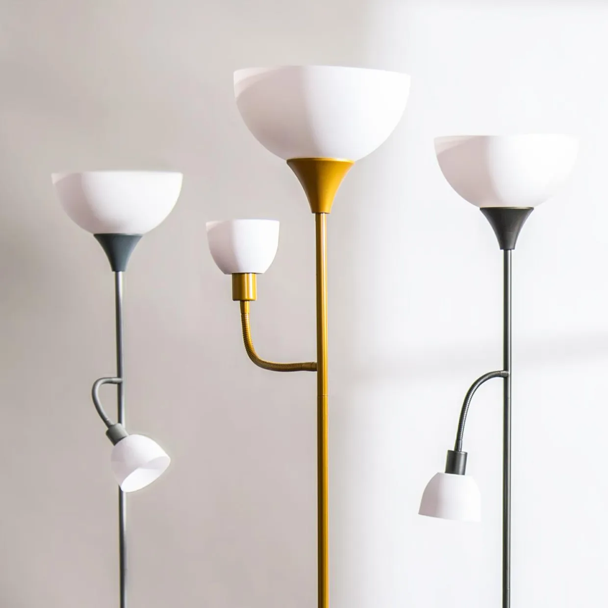 Lampa podłogowa srebrna PESO