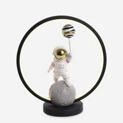 Lampa stołowa dekoracyjna LED ASTRONAUTA z balonem