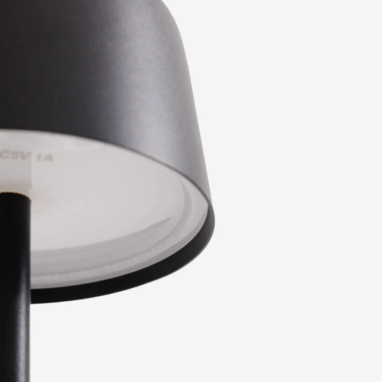 Lampa stołowa LED IP44 czarna POCO