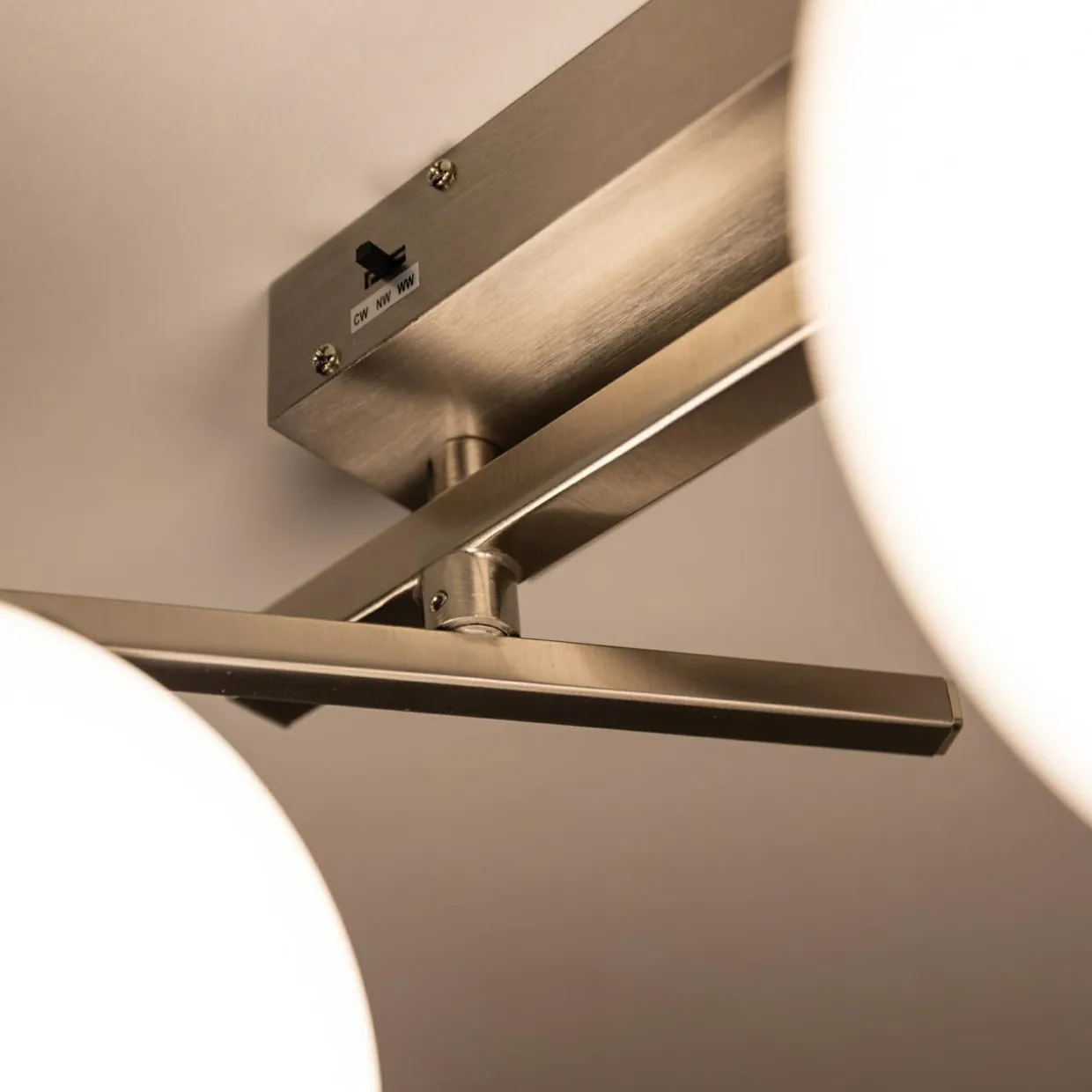 Lampa sufitowa LED 2 klosze kule NEBULA
