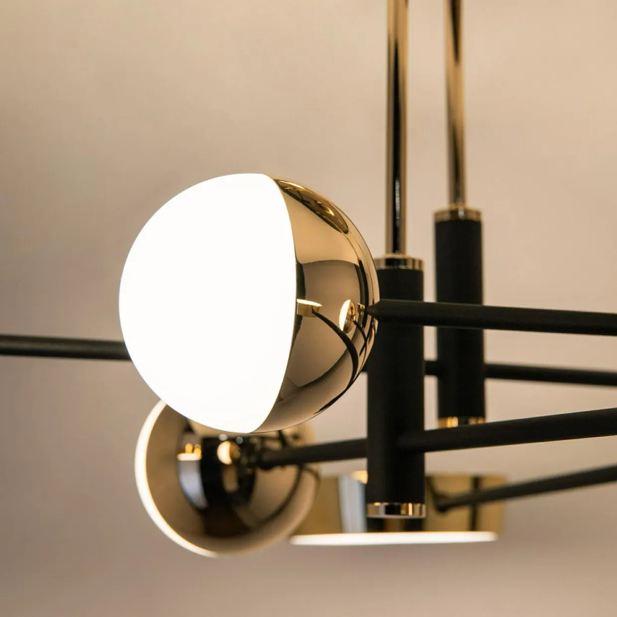 Lampa sufitowa LED LARA czarno-złota