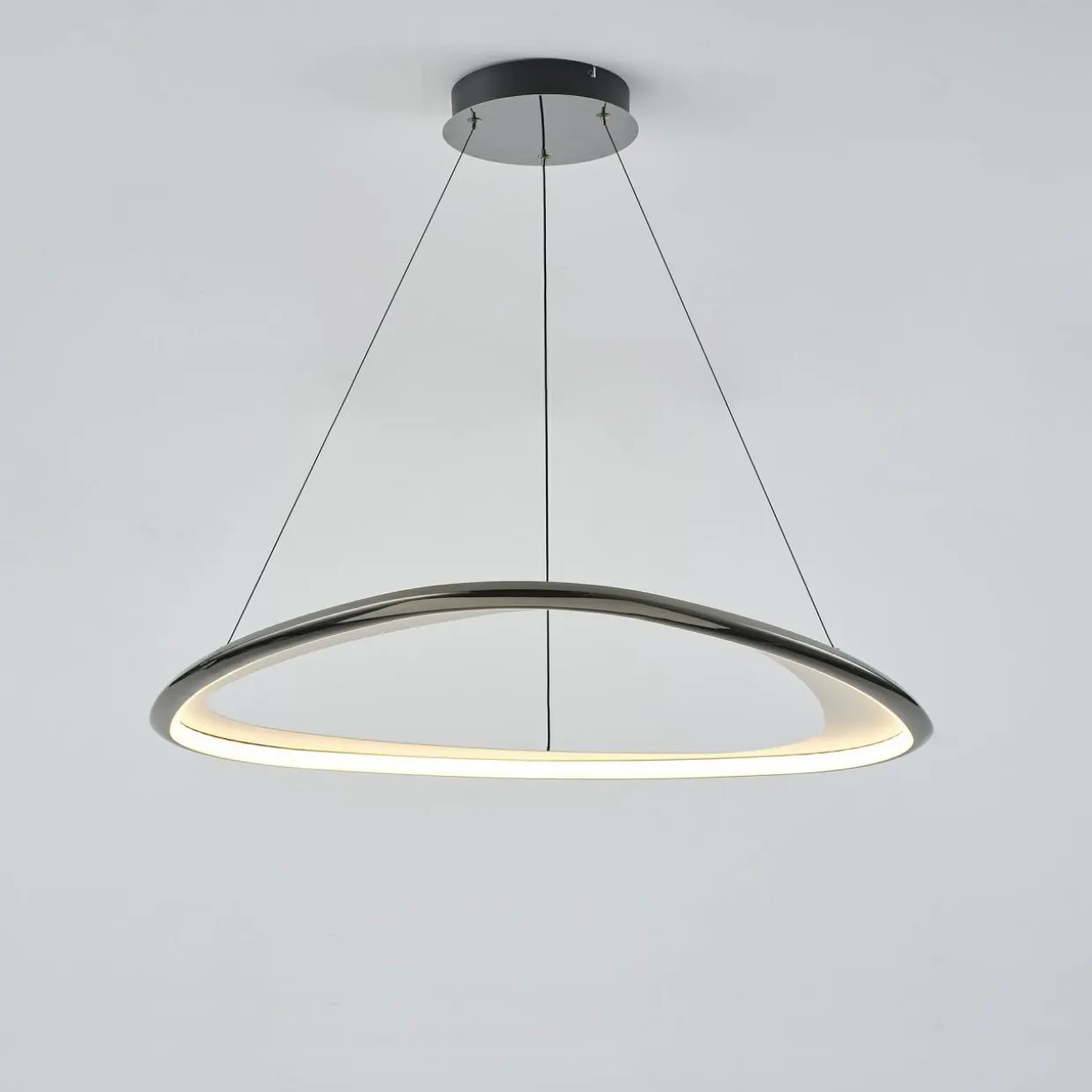 Lampa wisząca LED chromowana czarna GETAFE 85 cm