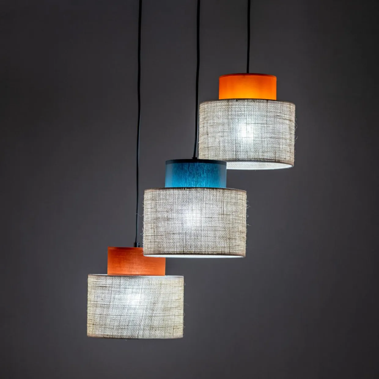 Lampa wisząca okrągła podstawa 3 abażury DUO JUTA