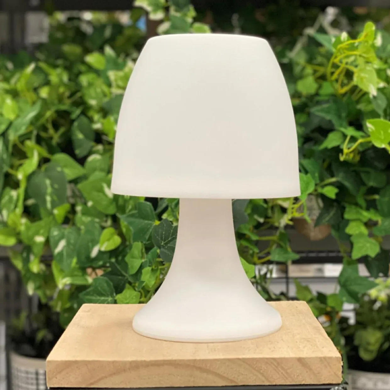 Lampka nocna bezprzewodowa LED RGB