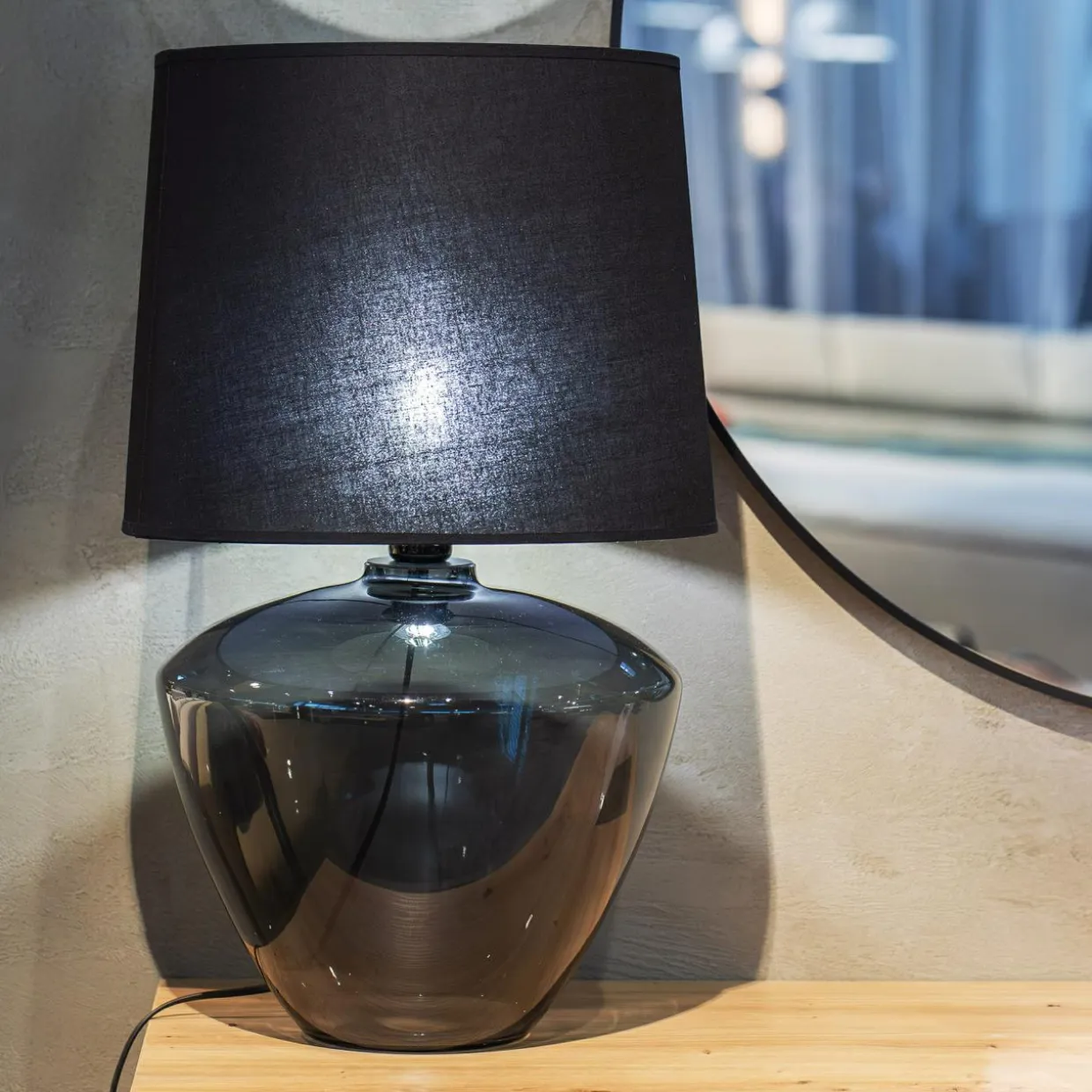 Lampka nocna czarna FIORD
