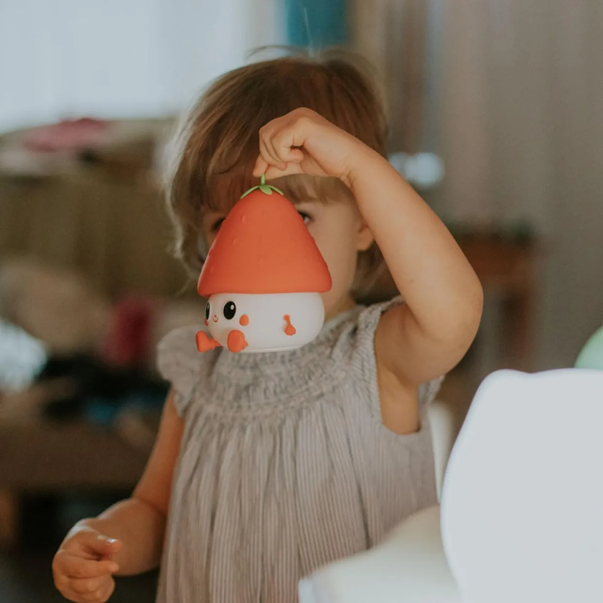 Lampka nocna LED MARY'S TRUSKAWKA