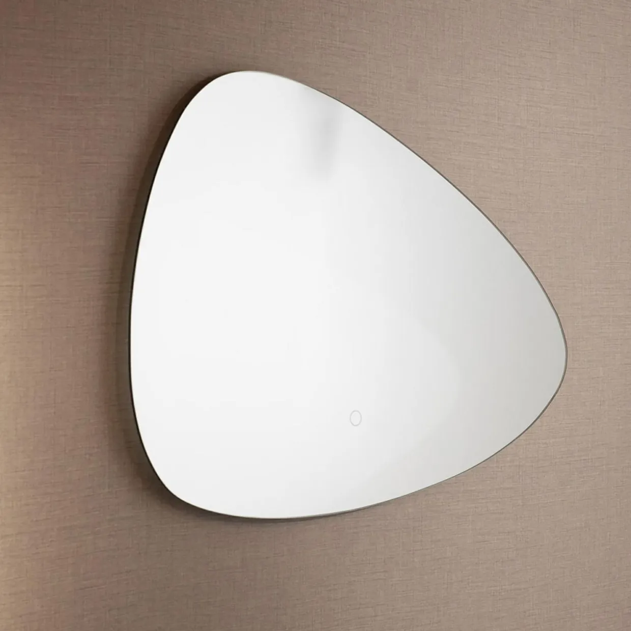 Lustro łazienkowe LED nieregularny kształt 50x70 cm