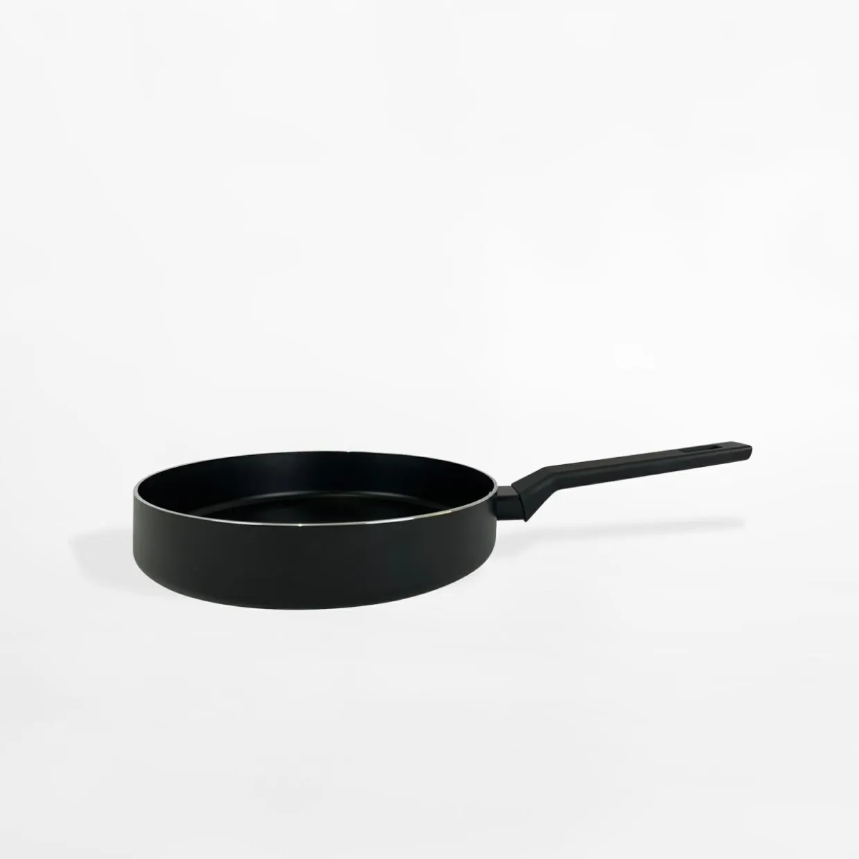 Patelnia aluminiowa czarna MODERN 24 cm