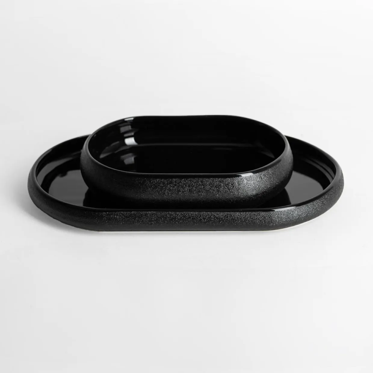 Patera owalna czarna 26,8 cm