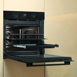 Piekarnik do zabudowy z hydrolizą czarny WHIRLPOOL OMK58HU1B