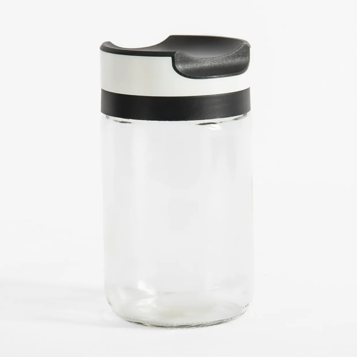 Pojemnik szklany z czarno-białą pokrywką 650 ml