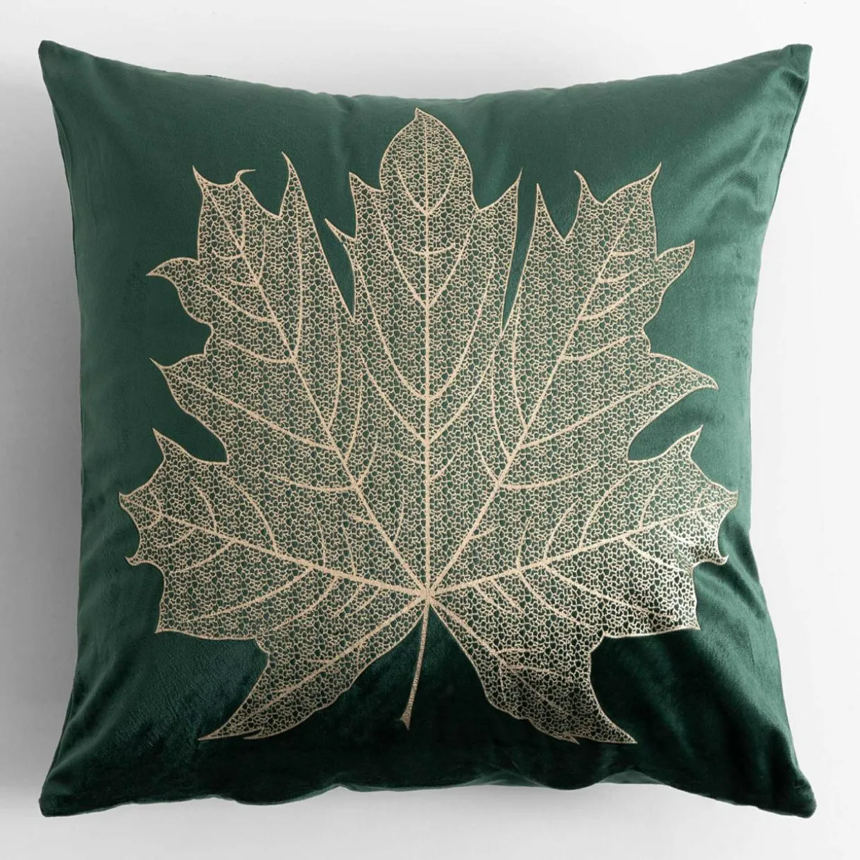 Poszewka dekoracyjna w złoty liść zielona MAPLE 45x45 cm