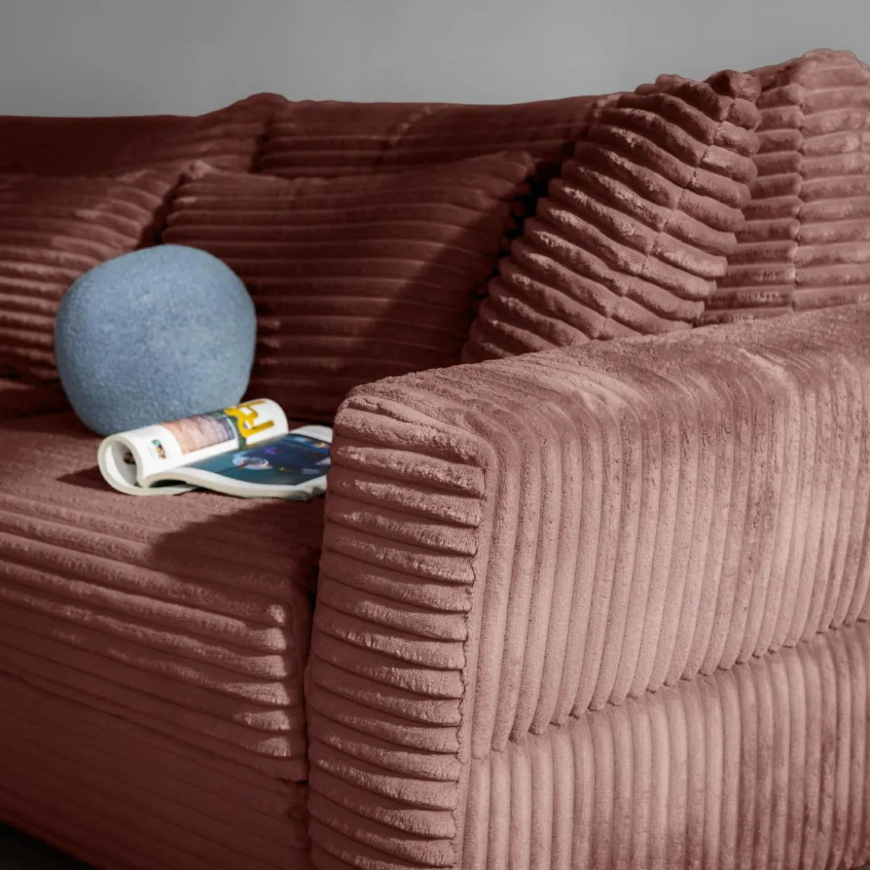 Sofa rozkładana 4-osobowa NOEMI pudrowy róż