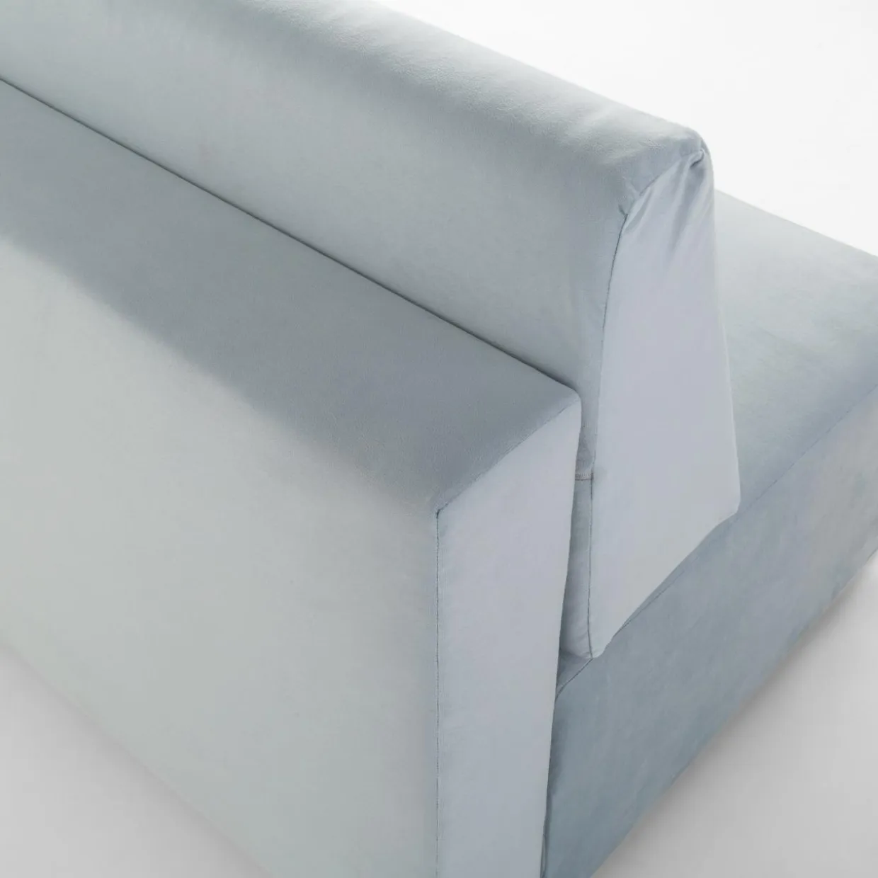 Sofa welurowa błękitna LILI