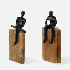 Statuetka na drewnie 23 cm MIX