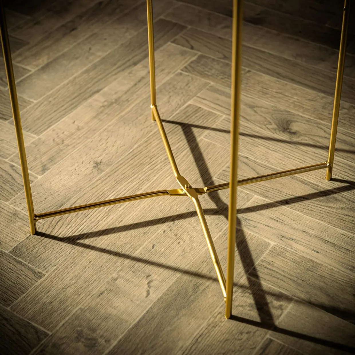 Stolik z tacą czarno-złoty 48 cm