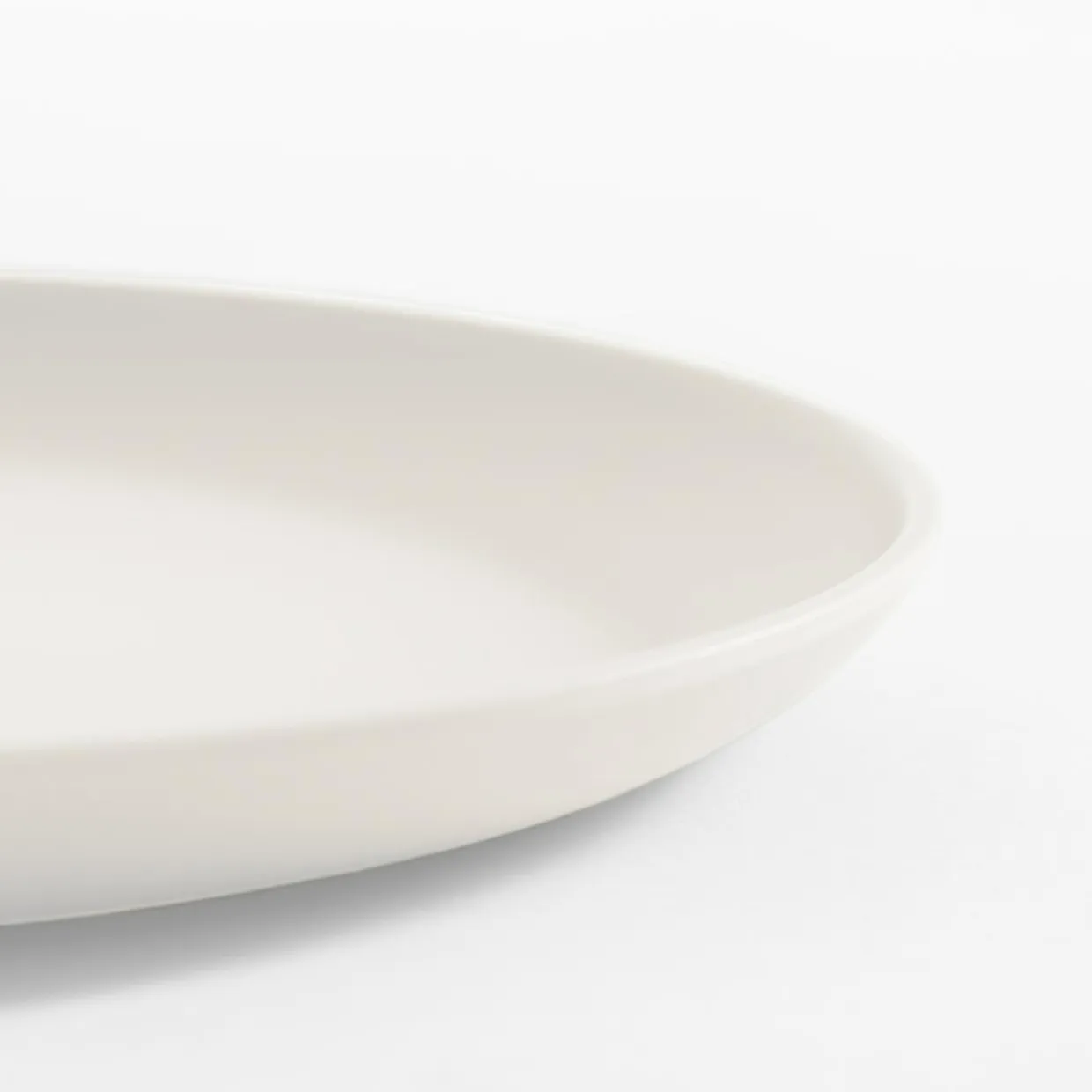 Talerz z melaminy kremowy 21 cm