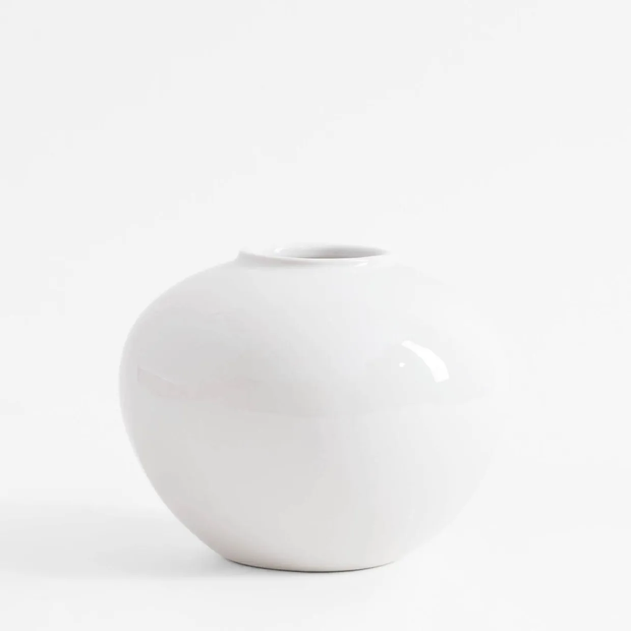 Wazon biały okrągły 16 cm