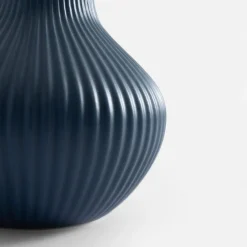 Wazon matowy niebieski 20 cm
