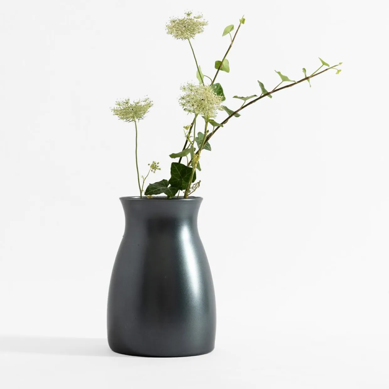 Wazon metaliczny szary SIGNE 20 cm