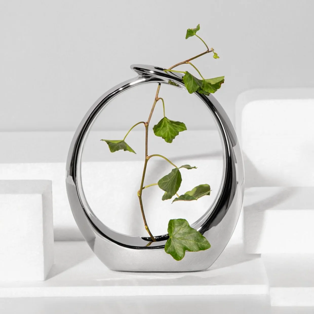 Wazon nowoczesny srebrny 20 cm