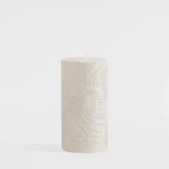 Świeca walec PAPROĆ len/srebro 6,5x14 cm