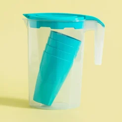 Zestaw dzbanek plastikowy i 4 kubki zielone